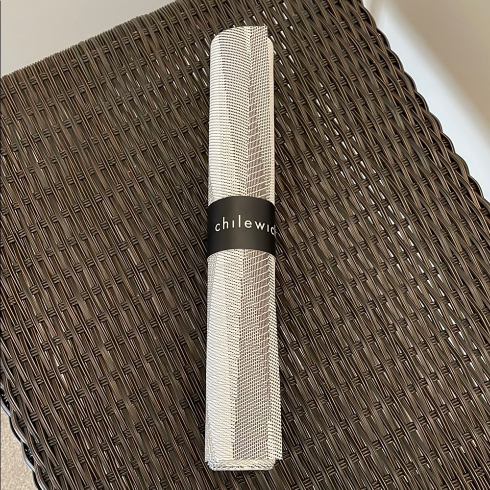 Chilewich Table Runner in Kimono Vanilla 14 x 72